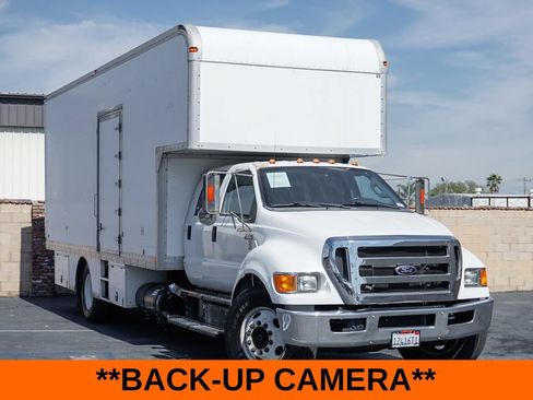 Used 2015 Ford F650 2WD Crew Cab Super Duty image 2
