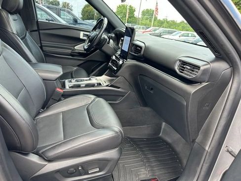 Used 2022 Ford Explorer ST w/ Equipment Group 401A AWD/4WD image 29
