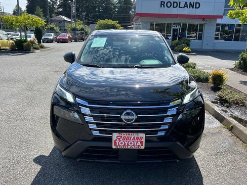 Used 2025 Nissan Rogue S AWD/4WD image 5