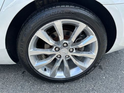 Used 2016 Cadillac XTS Luxury image 16