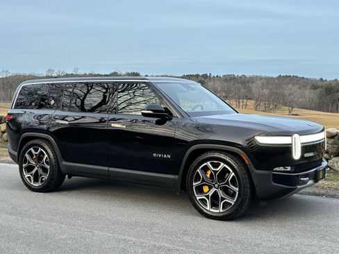 Used 2022 Rivian R1S Launch Edition image 18