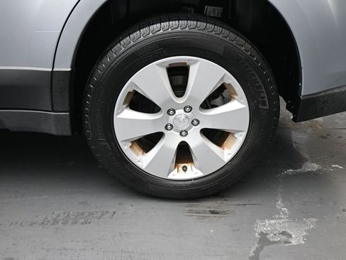 Used 2012 Subaru Outback 2.5i Premium image 11