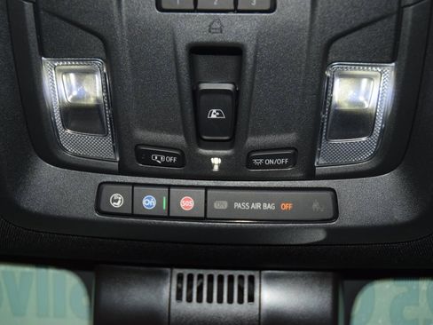 Used 2025 Chevrolet Silverado 1500 High Country w/ Midnight Edition image 49