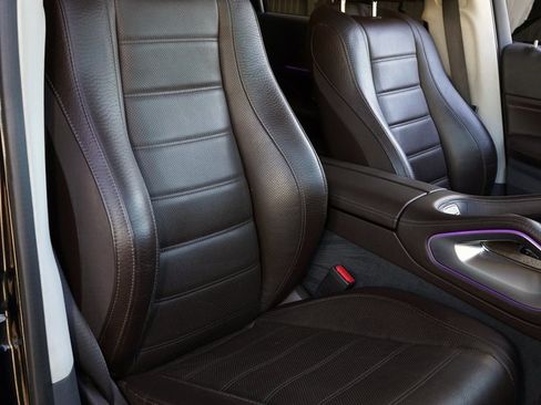 Used 2020 Mercedes-Benz GLS 580 4MATIC image 10