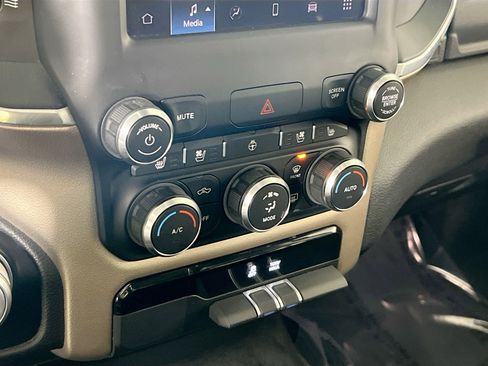 Used 2022 RAM 1500 Laramie image 15
