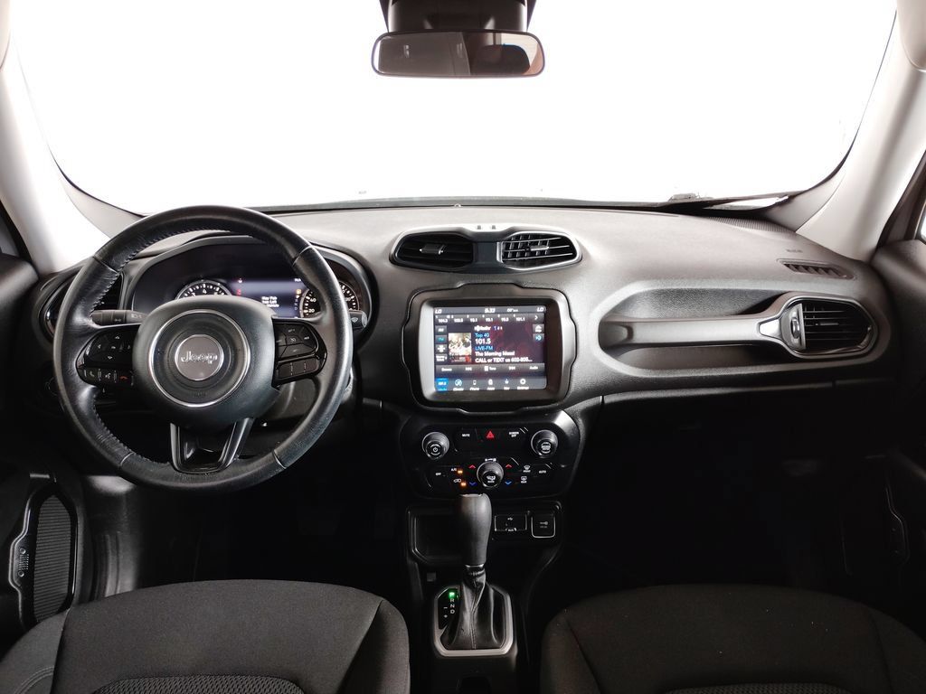 Used 2020 Jeep Renegade Altitude w/ UConnect 8.4 Nav Group FWD image 32