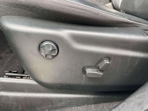 Used 2021 Jeep Grand Cherokee Limited image 18