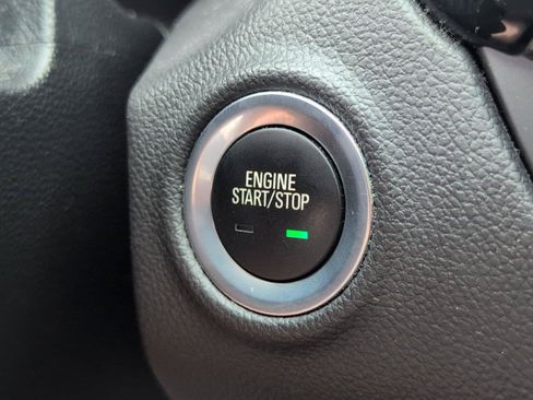 Used 2018 Buick Envision Essence FWD image 26