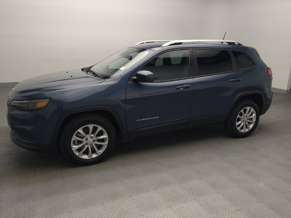 Used 2021 Jeep Cherokee Latitude FWD image 2