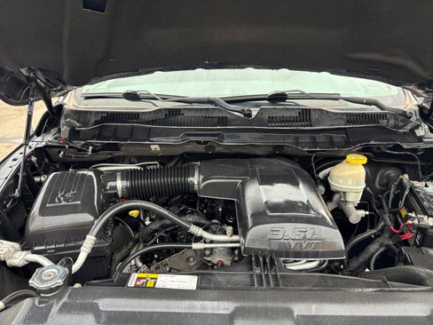 Used 2017 RAM 1500 Express image 26