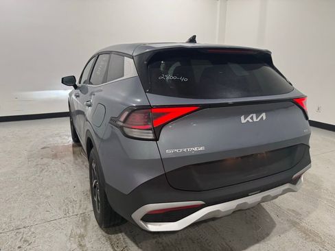 Used 2025 Kia Sportage LX image 8