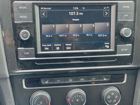 Used 2019 Volkswagen Golf Alltrack S AWD/4WD image 5