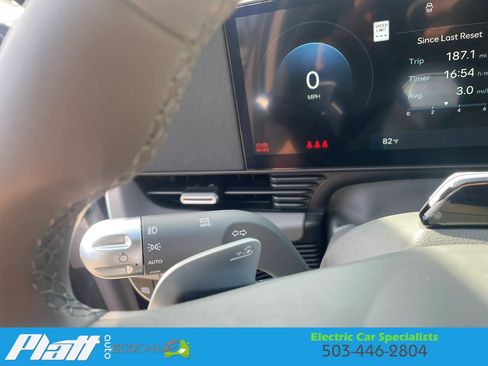 Used 2025 Hyundai Ioniq 5 SEL AWD/4WD image 35