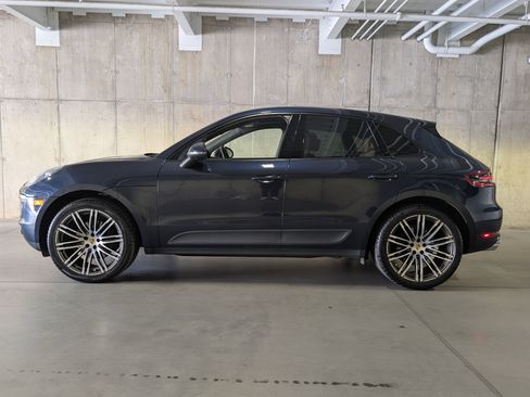 Certified 2018 Porsche Macan Sport Edition image 2