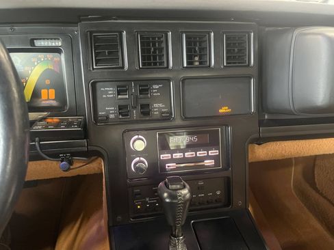 Used 1988 Chevrolet Corvette Coupe RWD image 36
