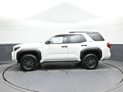 Certified 2025 Toyota 4Runner SR5 image 9