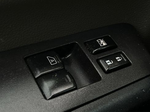 Used 2016 Nissan NV 2500 SV w/ Technology Package image 33