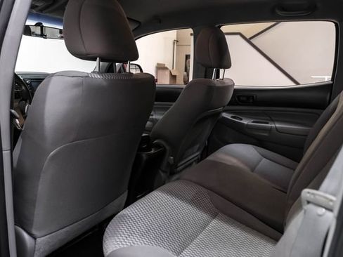 Used 2014 Toyota Tacoma PreRunner w/ SR5 Package RWD image 36
