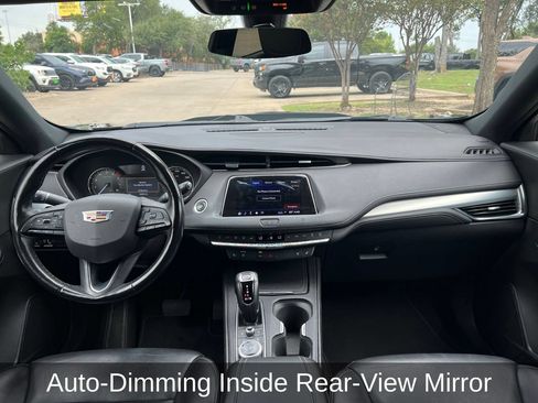 Used 2019 Cadillac XT4 Premium Luxury FWD image 13