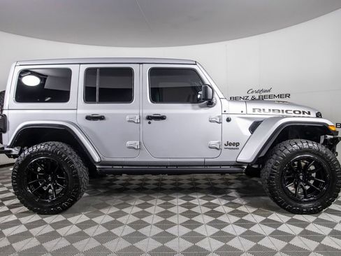 Used 2022 Jeep Wrangler Unlimited Rubicon w/ Xtreme Recon 35" Tire Package image 14