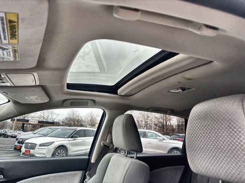 Used 2016 Honda CR-V EX image 16