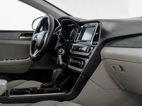Used 2018 Hyundai Sonata SE FWD image 20