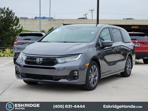 Certified 2026 Honda Odyssey Touring image 3