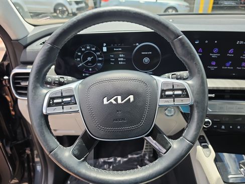 Certified 2024 Kia Telluride SX Prestige AWD/4WD image 31