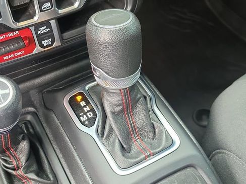 Used 2022 Jeep Gladiator Rubicon image 37