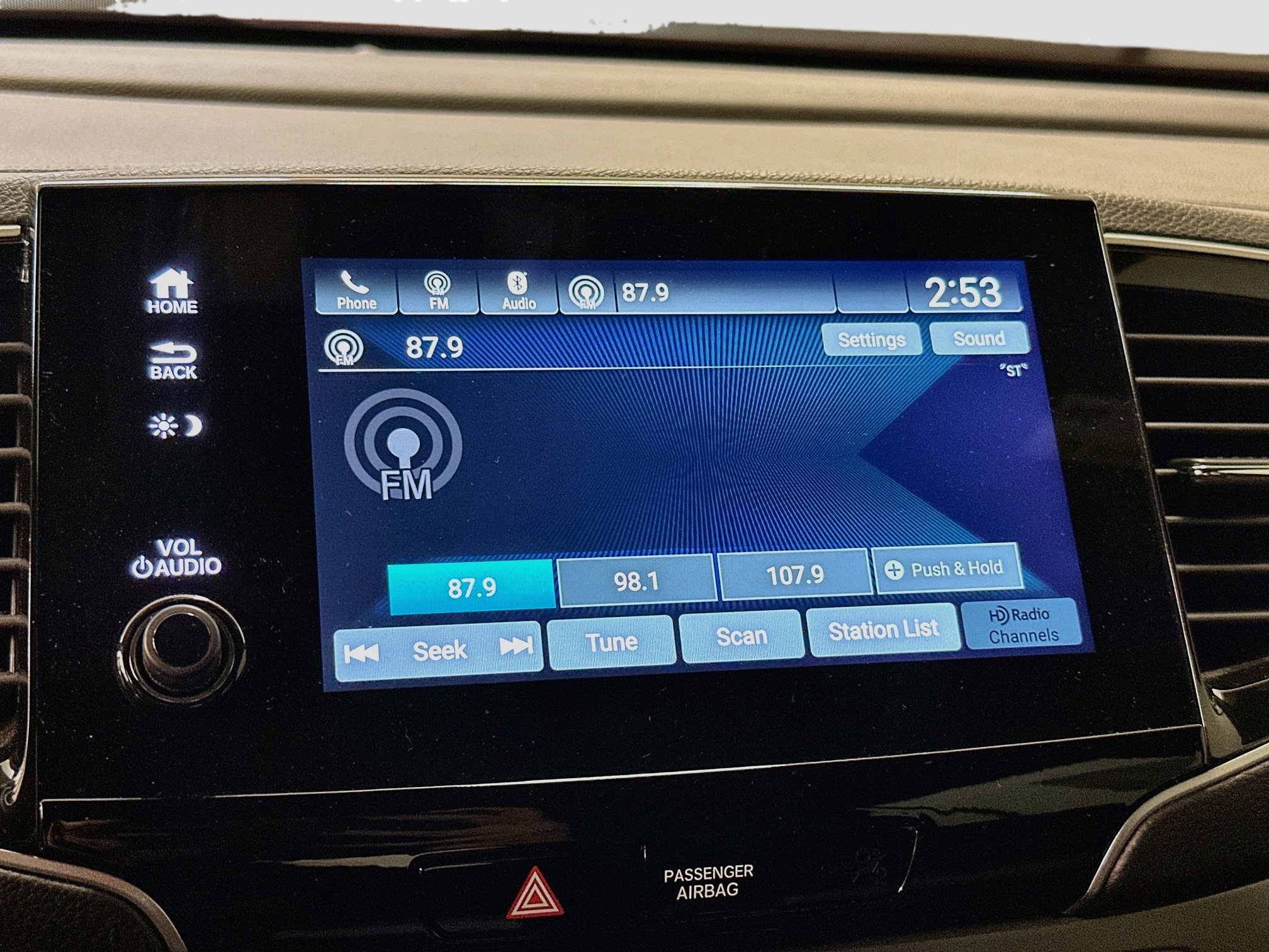 Used 2023 Honda Passport EX-L image 21
