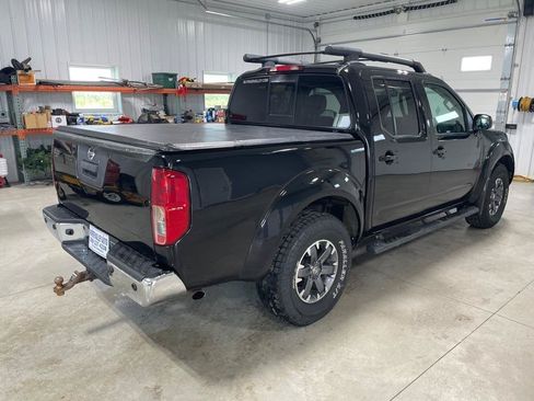 Used 2015 Nissan Frontier PRO-4X AWD/4WD image 7