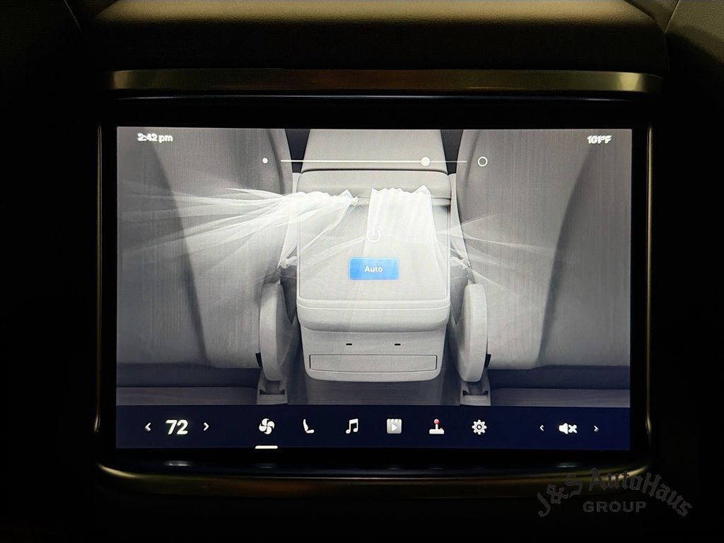 Used 2026 Tesla Model X Plaid AWD/4WD image 31