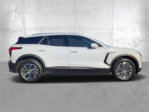 New 2025 Chevrolet Blazer EV LT w/ Super Cruise Package image 2