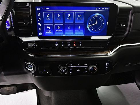 Used 2024 Chevrolet Silverado 2500 LT image 26