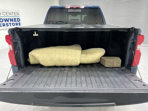 Used 2022 Chevrolet Silverado 1500 High Country image 24