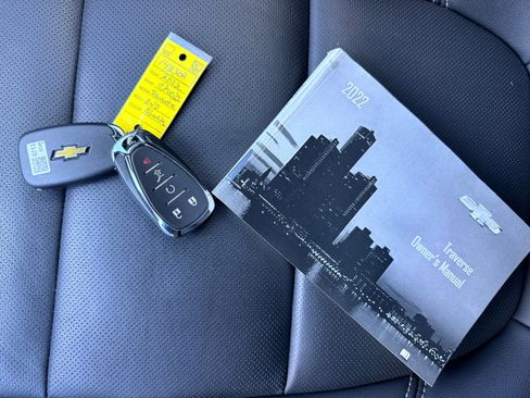 Used 2022 Chevrolet Traverse Premier w/ Redline Edition image 24