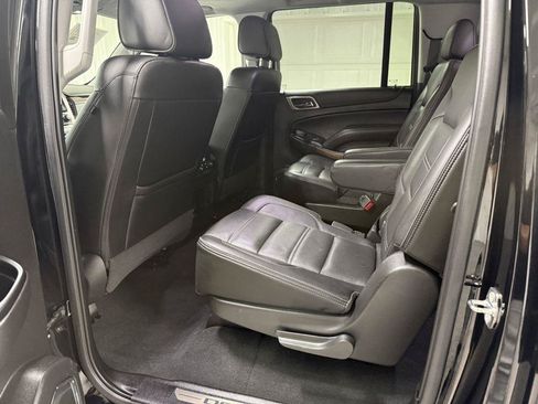 Used 2020 GMC Yukon XL Denali w/ Open Road Package AWD/4WD image 30