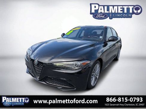 Used 2019 Alfa Romeo Giulia Ti w/ Quick Order Package 22X Lusso AWD/4WD image 7