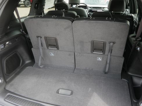 New 2026 Jeep Grand Cherokee L Limited w/ Limited Altitude Package AWD/4WD image 4