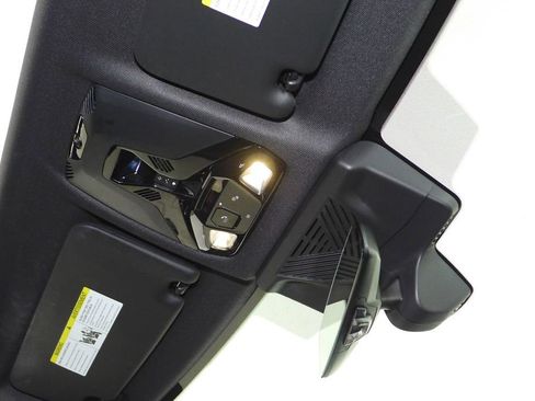 Used 2023 BMW X1 xDrive28i w/ Premium Package image 17