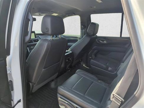 Used 2022 Chevrolet Tahoe LT RWD image 16