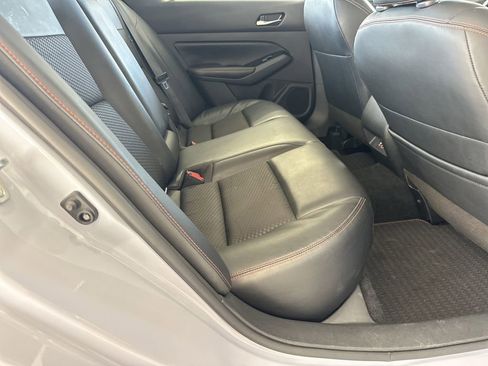 Used 2024 Nissan Altima 2.5 SR image 33