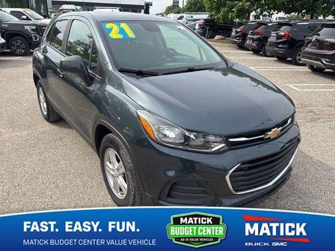 Used 2021 Chevrolet Trax LS w/ Tint and Cruise Package FWD image 1