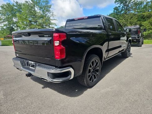 Used 2024 Chevrolet Silverado 1500 LT w/ Z71 Off-Road Package AWD/4WD image 5