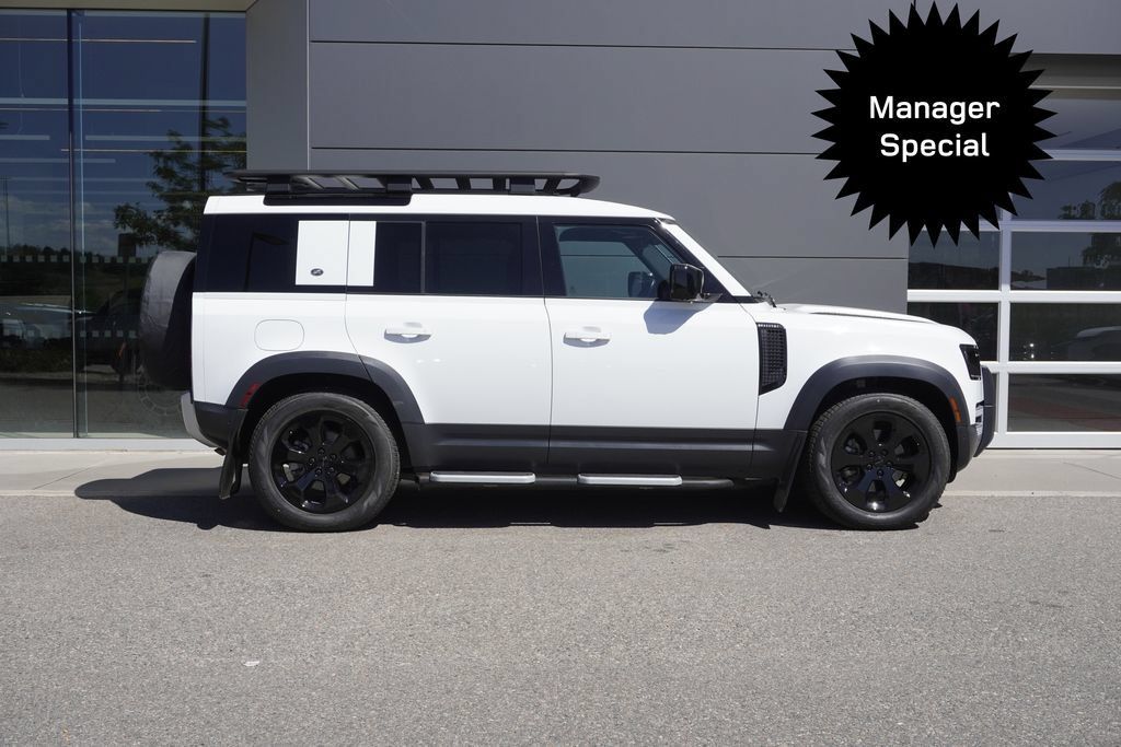 Used 2023 Land Rover Defender 110 S AWD/4WD image 7
