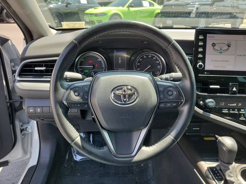 Used 2022 Toyota Camry SE w/ Audio Upgrade Package FWD image 25
