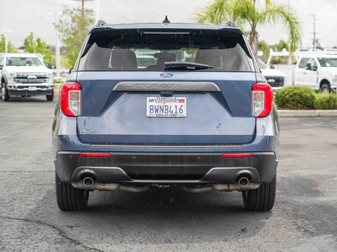 Certified 2021 Ford Explorer XLT w/ Equipment Group 202A image 7