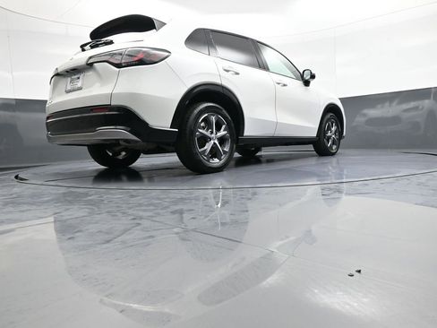 Used 2024 Honda HR-V EX-L image 29