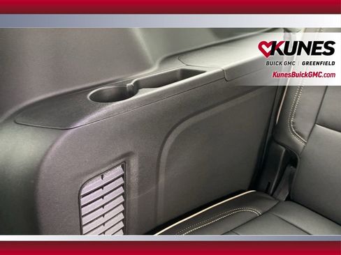 New 2026 GMC Yukon XL Elevation image 40
