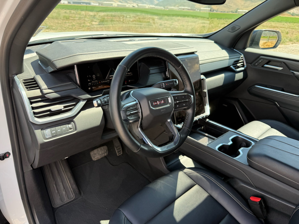 Used 2024 GMC Acadia Elevation AWD/4WD image 16